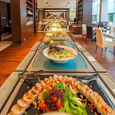 Abacus Business & Wellness Отель 4*