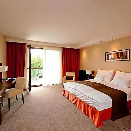 Abacus Business & Wellness Отель 4*