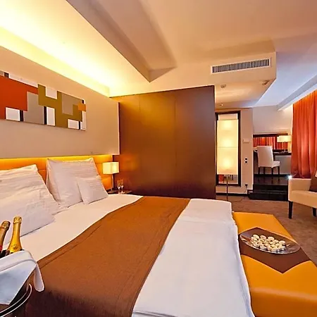 Отель Abacus Business & Wellness 4*