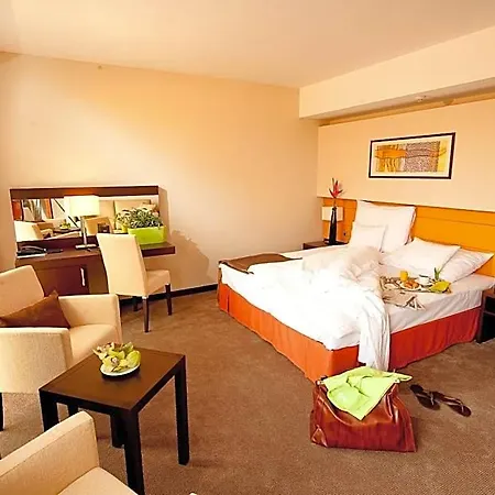 Отель Abacus Business & Wellness 4*