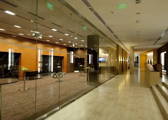 Abacus Business & Wellness Херцегалом