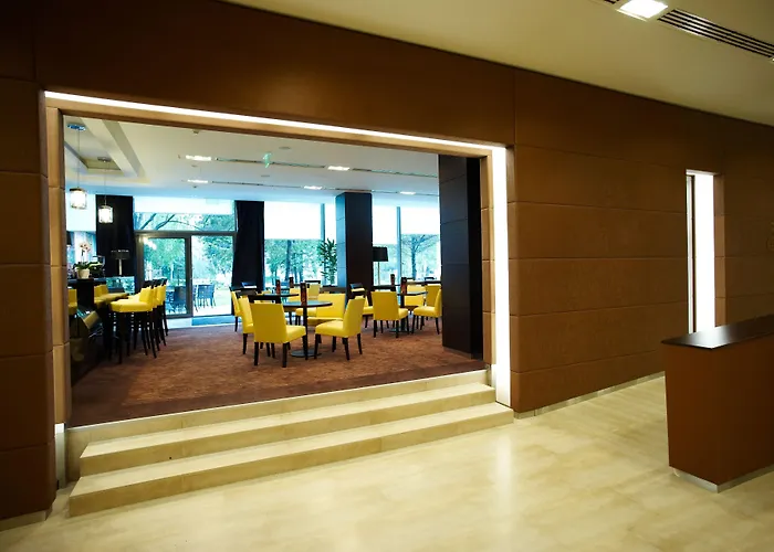 Abacus Business & Wellness Отель