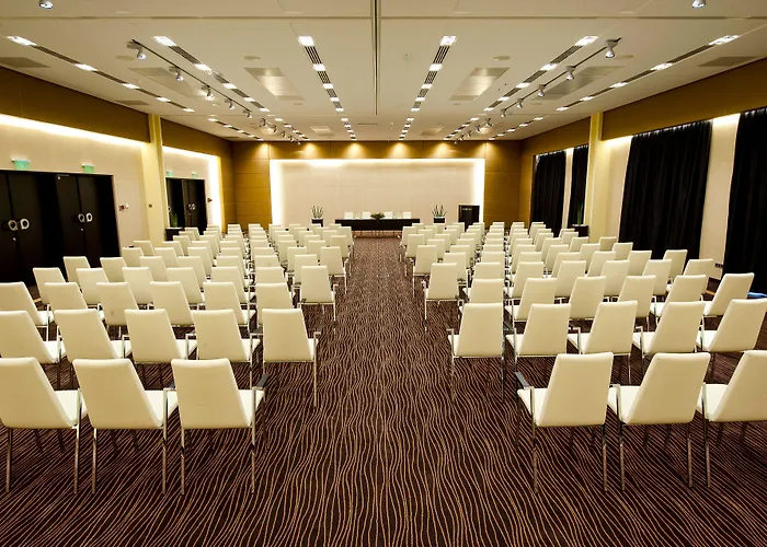 Abacus Business & Wellness Херцегалом