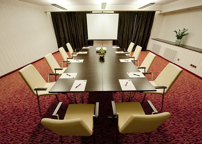 Abacus Business & Wellness Отель