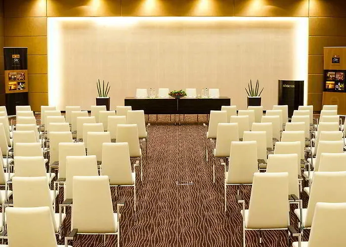 Отель Abacus Business & Wellness